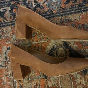 Near New Margaux Tan Suede Block Heels Size 38 Made in Spain